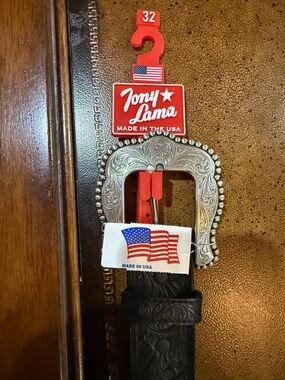 NEW-Tony Lama Black Leather Belt with Silver Western Buckle -Size 32